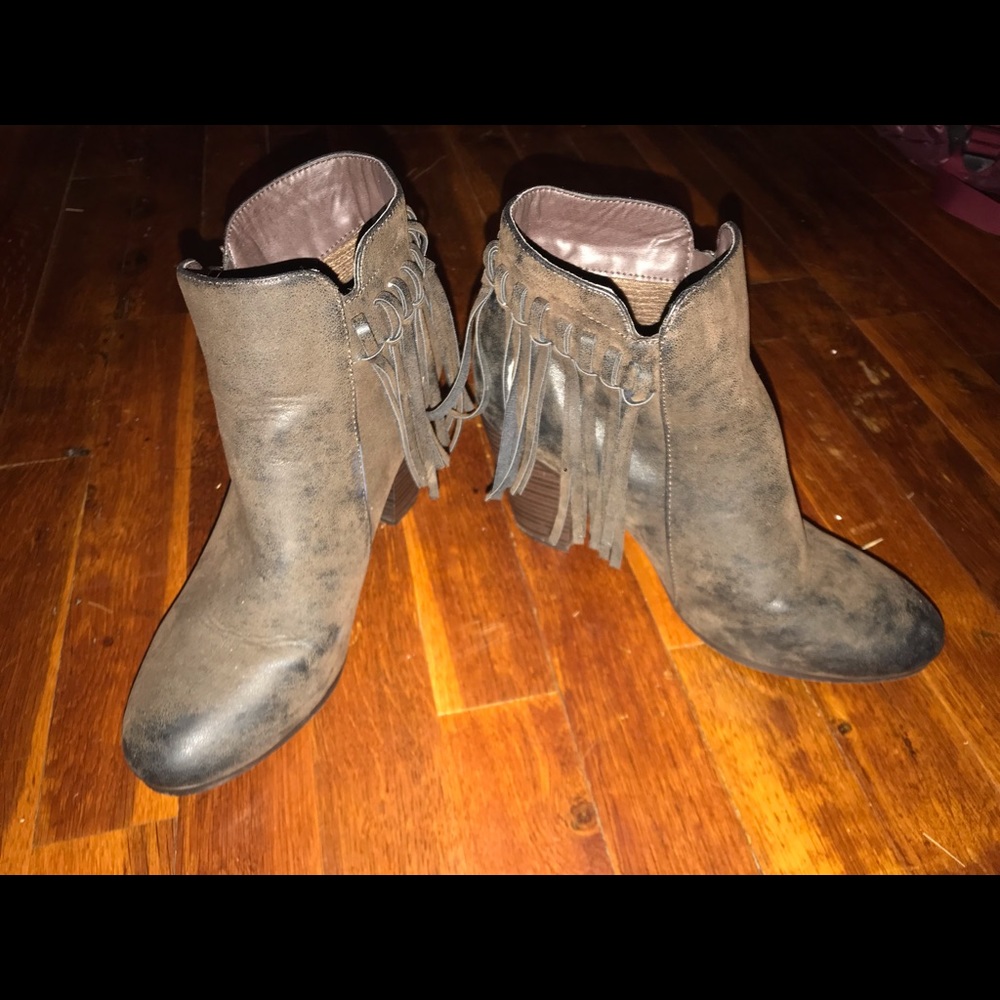 Ankle boots